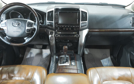 Toyota Land Cruiser 200, 2014 год, 4 449 000 рублей, 9 фотография