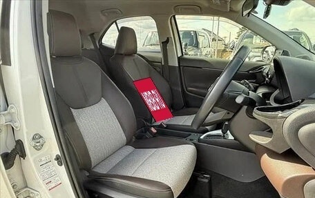 Toyota Yaris Cross, 2022 год, 1 500 060 рублей, 13 фотография