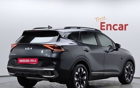 KIA Sportage IV рестайлинг, 2022 год, 1 850 000 рублей, 2 фотография