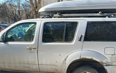 Nissan Pathfinder, 2005 год, 785 000 рублей, 2 фотография