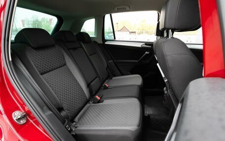 Volkswagen Tiguan II, 2017 год, 1 990 000 рублей, 7 фотография