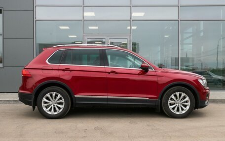 Volkswagen Tiguan II, 2017 год, 1 990 000 рублей, 5 фотография