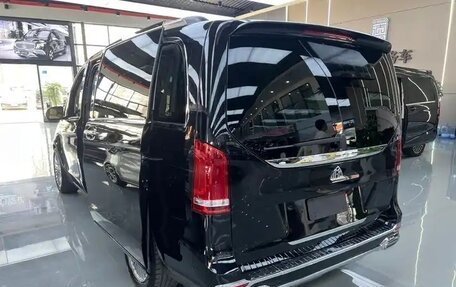 Mercedes-Benz V-Класс, 2021 год, 4 138 000 рублей, 11 фотография