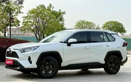 Toyota RAV4, 2022 год, 2 155 123 рублей, 1 фотография