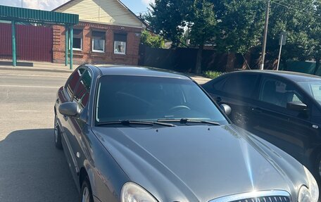 Hyundai Sonata IV рестайлинг, 2005 год, 305 000 рублей, 1 фотография