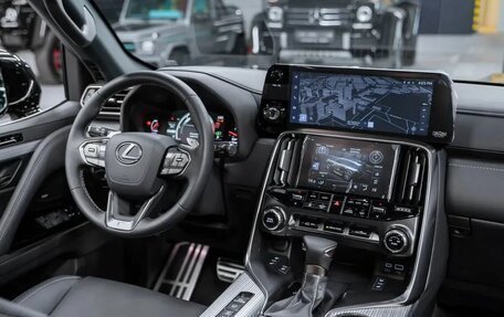 Lexus LX, 2024 год, 17 350 000 рублей, 3 фотография