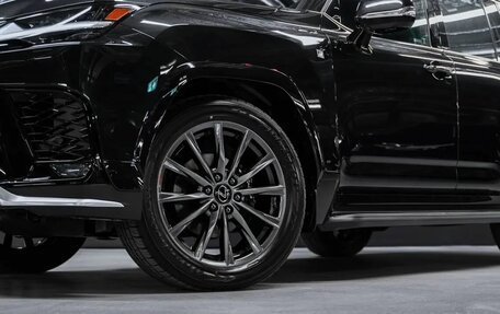 Lexus LX, 2024 год, 17 350 000 рублей, 13 фотография