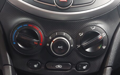 Hyundai Solaris II рестайлинг, 2014 год, 720 000 рублей, 10 фотография