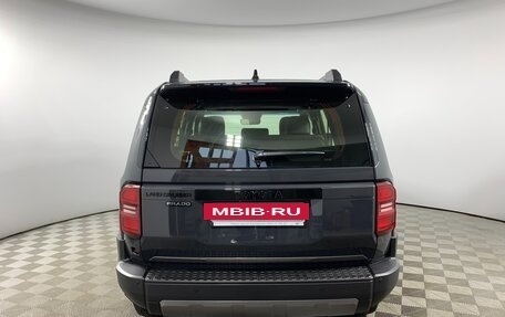 Toyota Land Cruiser Prado, 2024 год, 11 090 000 рублей, 6 фотография