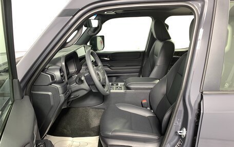 Toyota Land Cruiser Prado, 2024 год, 11 090 000 рублей, 16 фотография