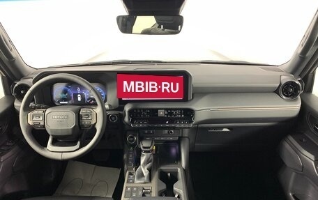 Toyota Land Cruiser Prado, 2024 год, 11 090 000 рублей, 14 фотография
