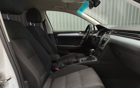 Volkswagen Passat B8 рестайлинг, 2015 год, 1 480 000 рублей, 9 фотография