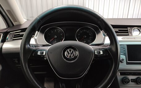 Volkswagen Passat B8 рестайлинг, 2015 год, 1 480 000 рублей, 7 фотография