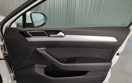 Volkswagen Passat B8 рестайлинг, 2015 год, 1 480 000 рублей, 15 фотография