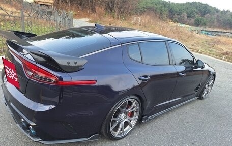KIA Stinger I, 2022 год, 2 350 000 рублей, 3 фотография
