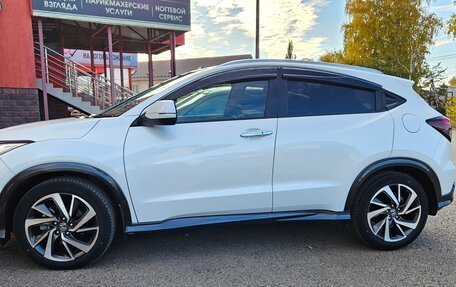 Honda Vezel, 2019 год, 1 990 000 рублей, 4 фотография