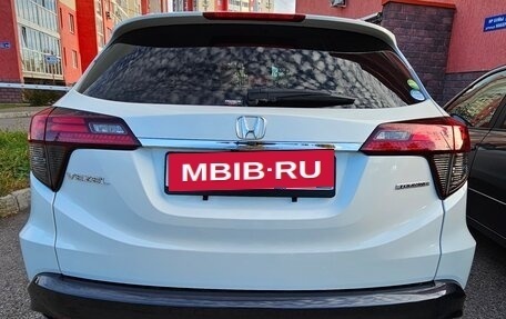 Honda Vezel, 2019 год, 1 990 000 рублей, 6 фотография