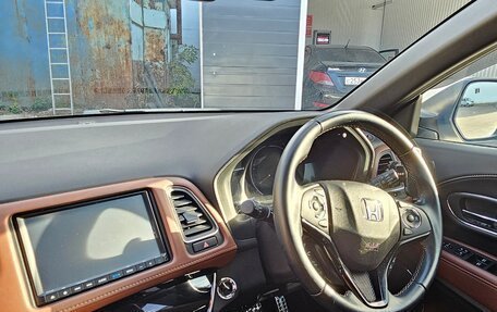 Honda Vezel, 2019 год, 1 990 000 рублей, 14 фотография