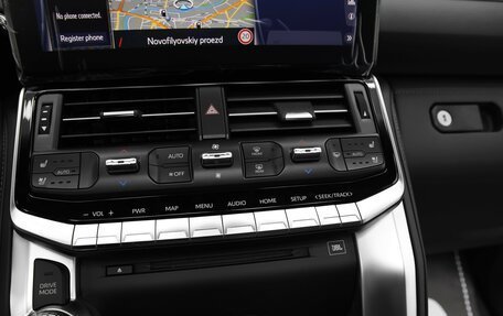 Toyota Land Cruiser, 2024 год, 12 290 000 рублей, 13 фотография