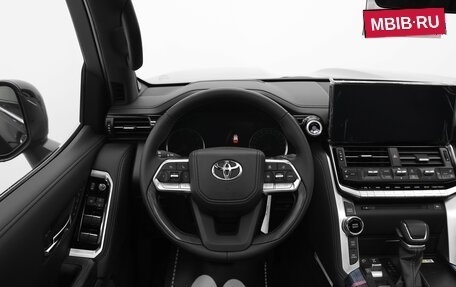 Toyota Land Cruiser, 2024 год, 12 290 000 рублей, 7 фотография