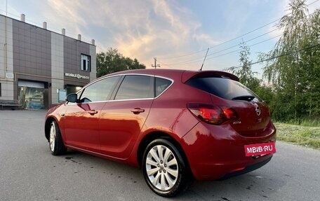 Opel Astra J, 2010 год, 680 000 рублей, 5 фотография