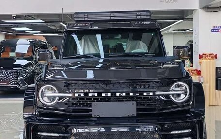 Ford Bronco, 2024 год, 12 915 000 рублей, 2 фотография