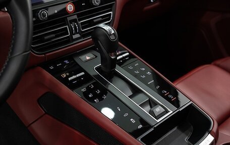 Porsche Macan I рестайлинг, 2024 год, 11 360 000 рублей, 9 фотография