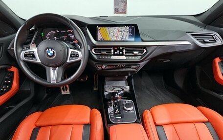 BMW 1 серия, 2022 год, 3 400 000 рублей, 7 фотография