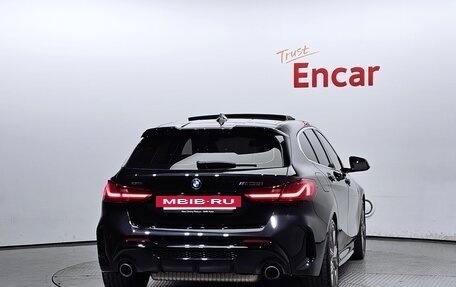 BMW 1 серия, 2022 год, 3 400 000 рублей, 3 фотография