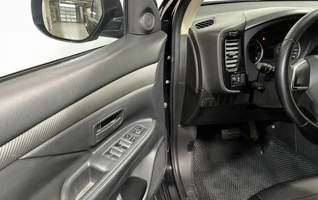 Mitsubishi Outlander III рестайлинг 3, 2012 год, 1 259 000 рублей, 17 фотография