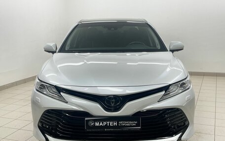 Toyota Camry, 2020 год, 3 775 000 рублей, 2 фотография