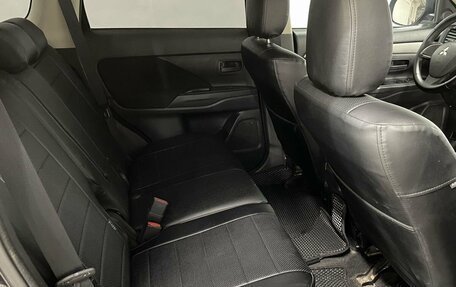 Mitsubishi Outlander III рестайлинг 3, 2012 год, 1 259 000 рублей, 18 фотография