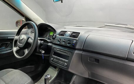 Skoda Roomster, 2011 год, 650 000 рублей, 9 фотография
