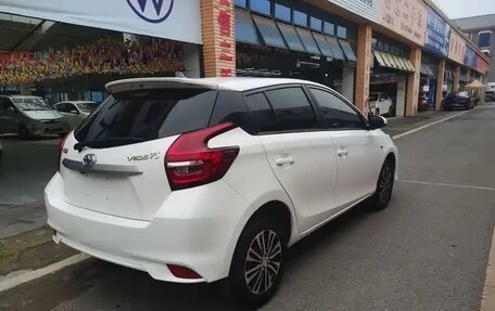Toyota Yaris, 2021 год, 1 100 000 рублей, 4 фотография
