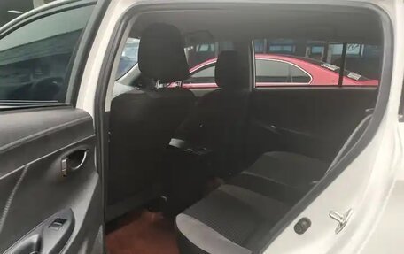 Toyota Yaris, 2021 год, 1 100 000 рублей, 9 фотография