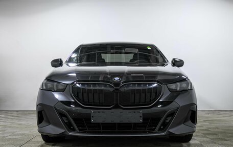 BMW 5 серия, 2024 год, 9 464 000 рублей, 2 фотография