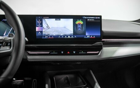 BMW 5 серия, 2024 год, 9 464 000 рублей, 10 фотография