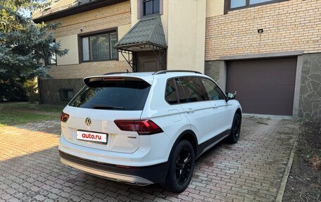 Volkswagen Tiguan II, 2020 год, 3 750 000 рублей, 4 фотография