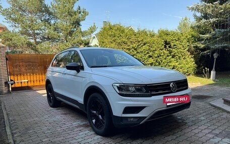 Volkswagen Tiguan II, 2020 год, 3 750 000 рублей, 3 фотография