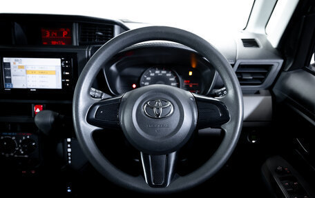 Toyota Roomy I, 2018 год, 980 000 рублей, 13 фотография