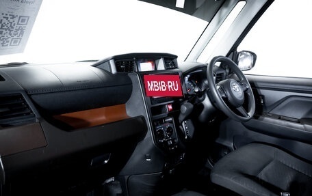 Toyota Roomy I, 2018 год, 980 000 рублей, 14 фотография