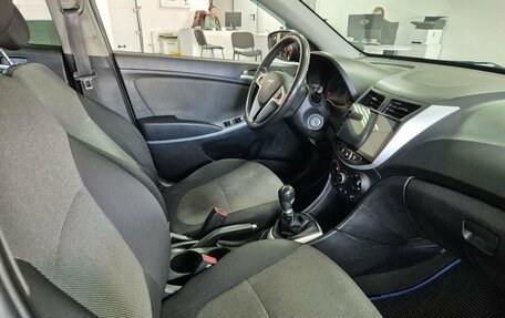 Hyundai Solaris II рестайлинг, 2012 год, 579 000 рублей, 11 фотография