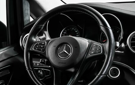 Mercedes-Benz V-Класс, 2018 год, 5 998 000 рублей, 12 фотография