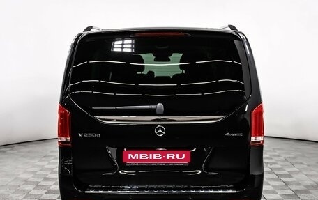 Mercedes-Benz V-Класс, 2018 год, 5 998 000 рублей, 6 фотография