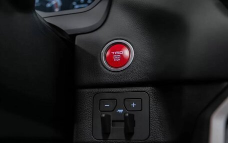 Toyota Tundra, 2024 год, 11 800 000 рублей, 22 фотография