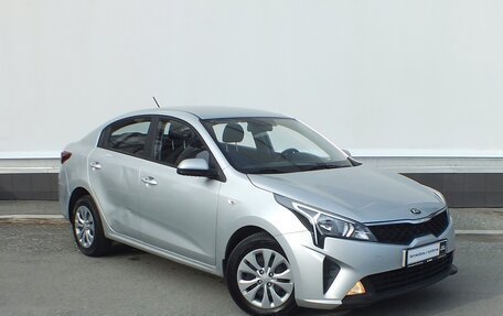 KIA Rio IV, 2020 год, 1 499 000 рублей, 5 фотография