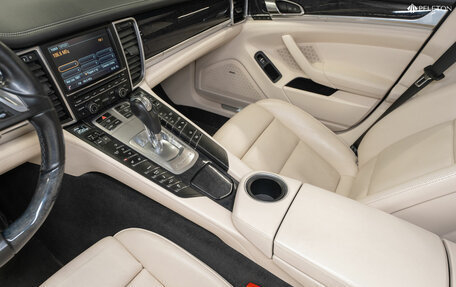 Porsche Panamera II рестайлинг, 2013 год, 3 350 000 рублей, 25 фотография