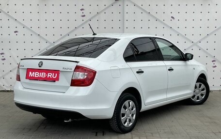 Skoda Rapid I, 2015 год, 840 000 рублей, 4 фотография