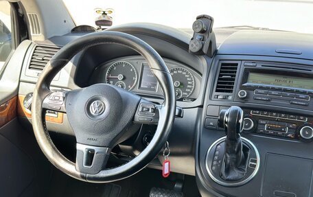 Volkswagen Multivan T5, 2010 год, 1 990 000 рублей, 24 фотография