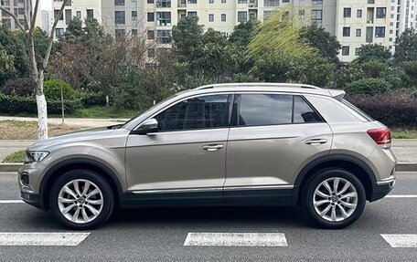 Volkswagen T-Roc I, 2021 год, 1 800 000 рублей, 5 фотография